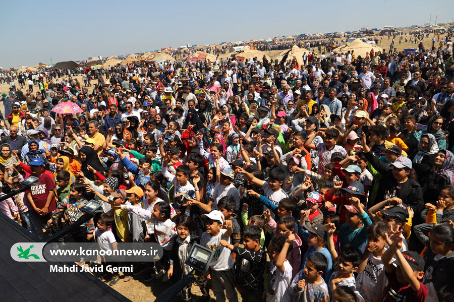 تماشاخانه سیار کانون در جشنواره بینالمللی کوچ عشایر اردبیل حضور یافت