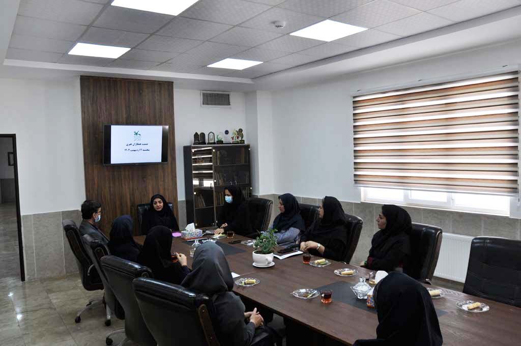 نشست ویژه همکاران هنری - البرز نقش برقراری ارتباط مؤثر در حفظ و پایدارسازی اعضا