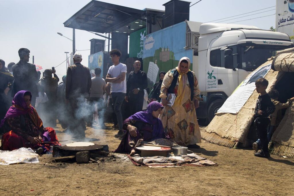 تماشاخانه سیار کانون در جشنواره بینالمللی کوچ عشایر اردبیل حضور یافت