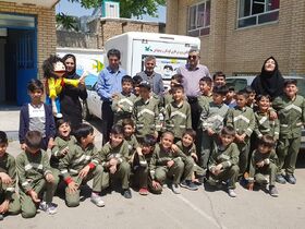 اهدای کتاب و اجرای فعالیت‌های فرهنگی  در نظرآباد البرز