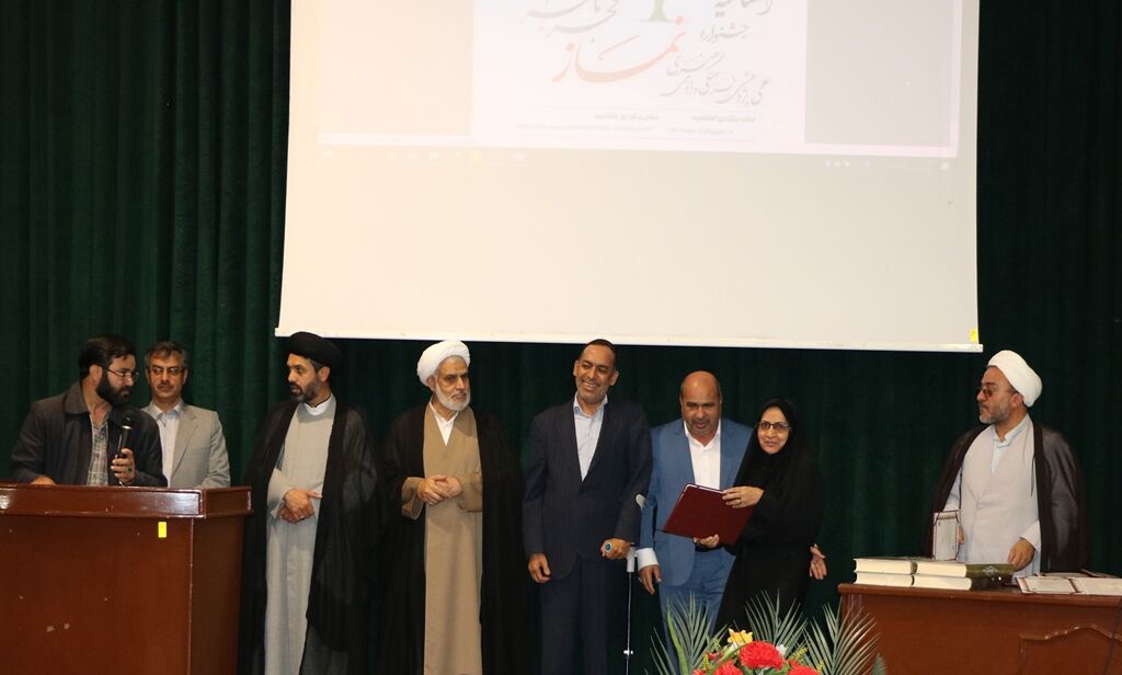 درخشش کانون کرمان در جشنواره سراسری نماز «فجر تا فجر»