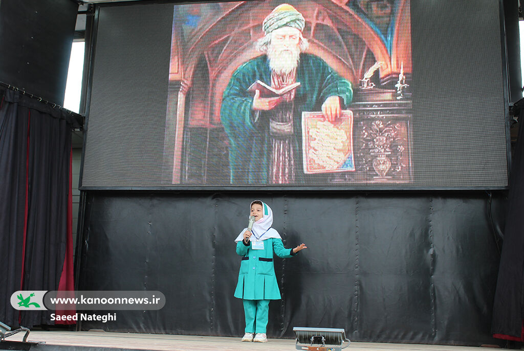 تماشاخانههای سیار کانون به شرق و غرب دیارِباران سفرکردند