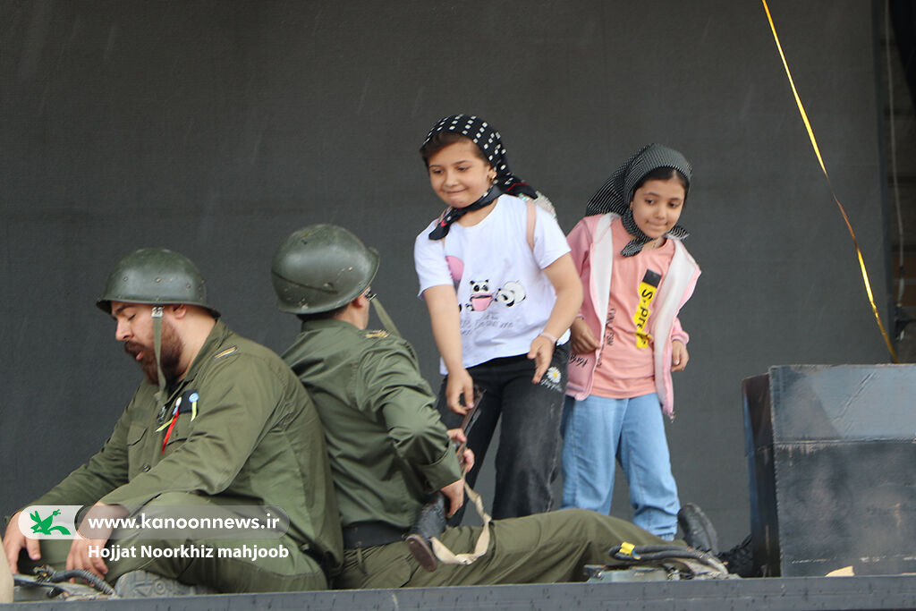 تماشاخانههای سیار کانون به شرق و غرب دیارِباران سفرکردند