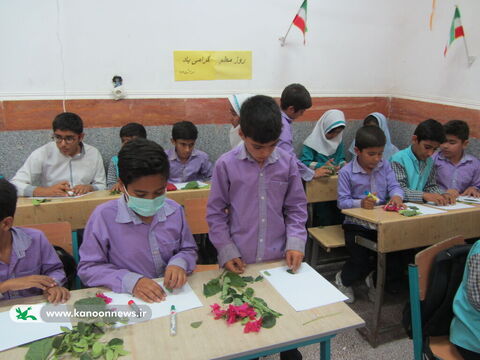 بزرگداشت روز معلم در کتابخانه سیار روستایی دشتستان