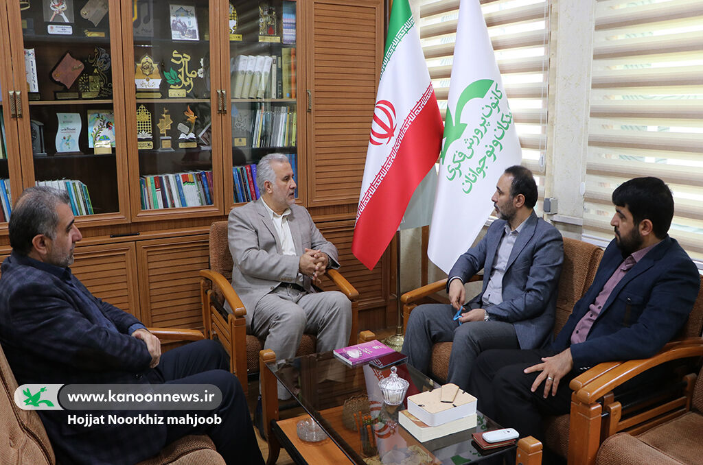 نشست مدیران کل کانون و نهادکتابخانههای استان گیلان کانون و نهاد کتابخانههای عمومی گیلان، تفاهمنامه امضا میکنند