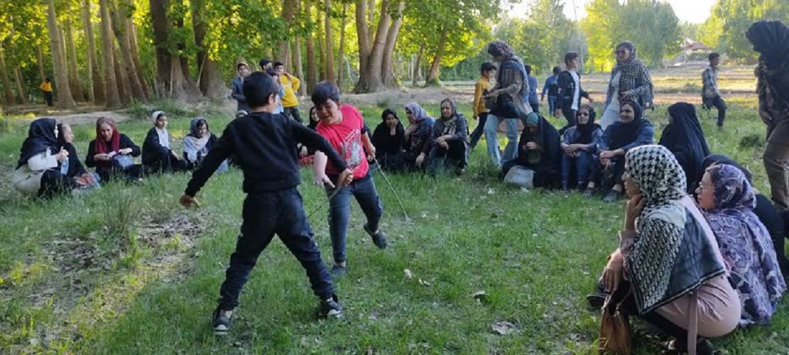 محفل انس با کتاب مادر فرزندی در مرکز باغبادران برگزار شد