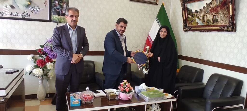 تقدیر مدیرکل کانون آذربایجانغربی از رؤسای آموزش و پرورش مناطق استان