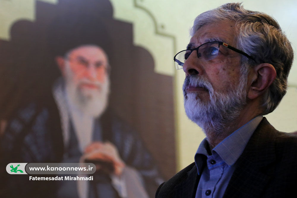 فردوسی نگران از دست رفتن هویت ملی ایرانیان بوده است