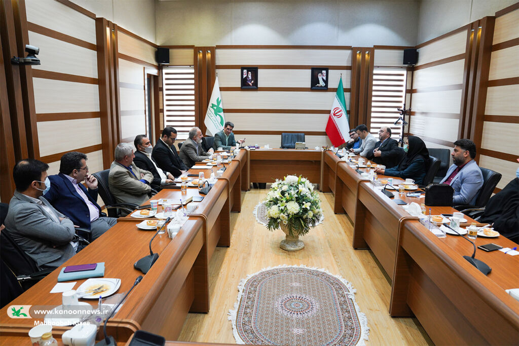 آیین معارفه مدیران کل ارزیابی عملکرد و حوزه مدیرعامل کانون برگزار شد