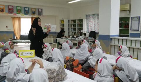 ویزه برنامه های گرامی داشت روز معلم در مراکز کانون مازندران