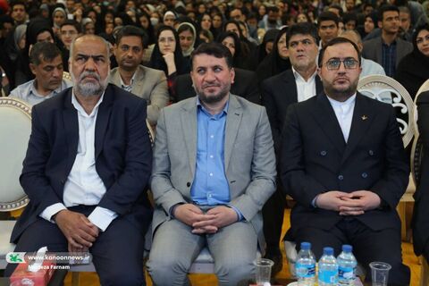 هفته بزرگداشت مقام معلم و آیین تجلیل از معلمان نمونه استان یزد
