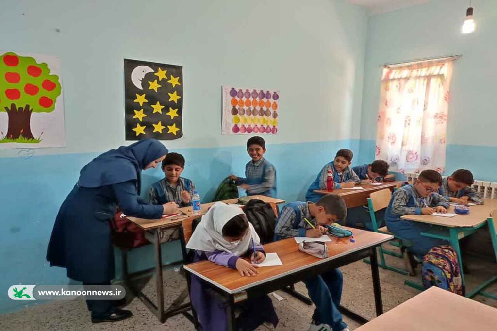اجرای طرح پیک دوستی کانون سمنان در مدارس روستاهای میامی 