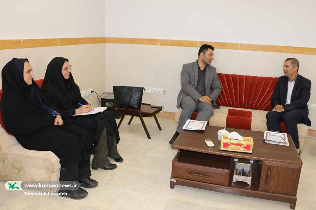 توسعهی فعالیتهای خانوادهمحور و مدرسهمحور با استفاده از ظرفیتهای کانون سمنان/ تنها دستگاهی که بهصورت عملیاتی با مدارس استثنایی همکاری دارد