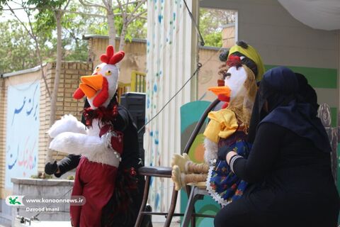 گروه نمایش عروسکی کانون میهمان دانش آموزان مدرسه ابتدایی امام علی(ع)