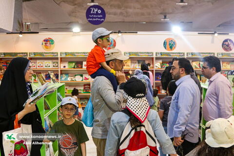 غرفه کانون در سیوچهارمین نمایشگاه بینالمللی کتاب تهران