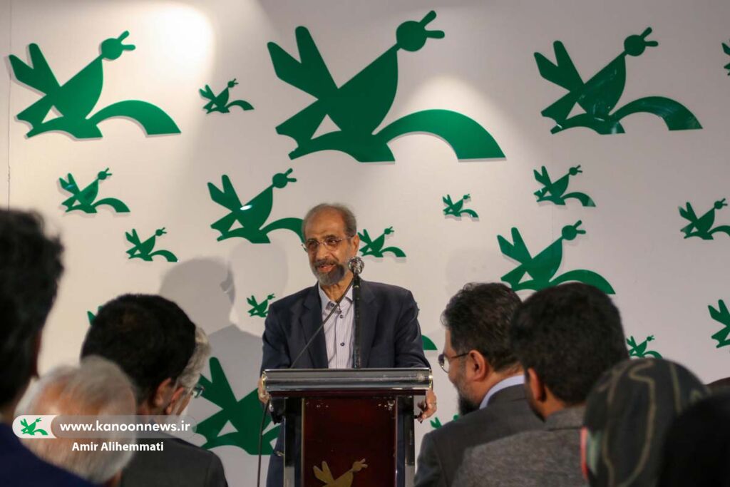 آیین رونمایی از کتاب «هرجا تو باشی» حداد عادل برگزار شد 5