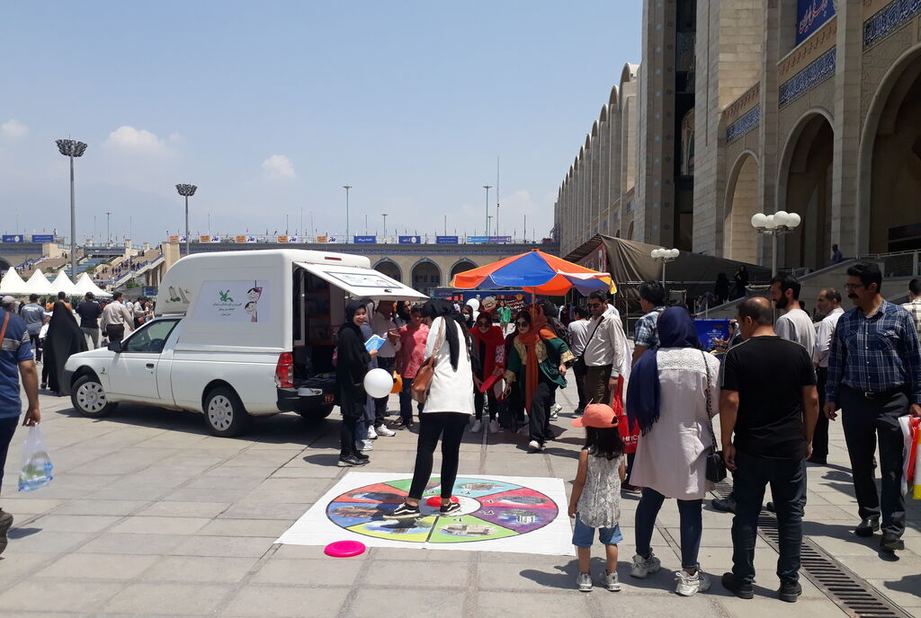 کتابخانههای سیار کانون از روستا تا نمایشگاه بینالمللی کتاب تهران