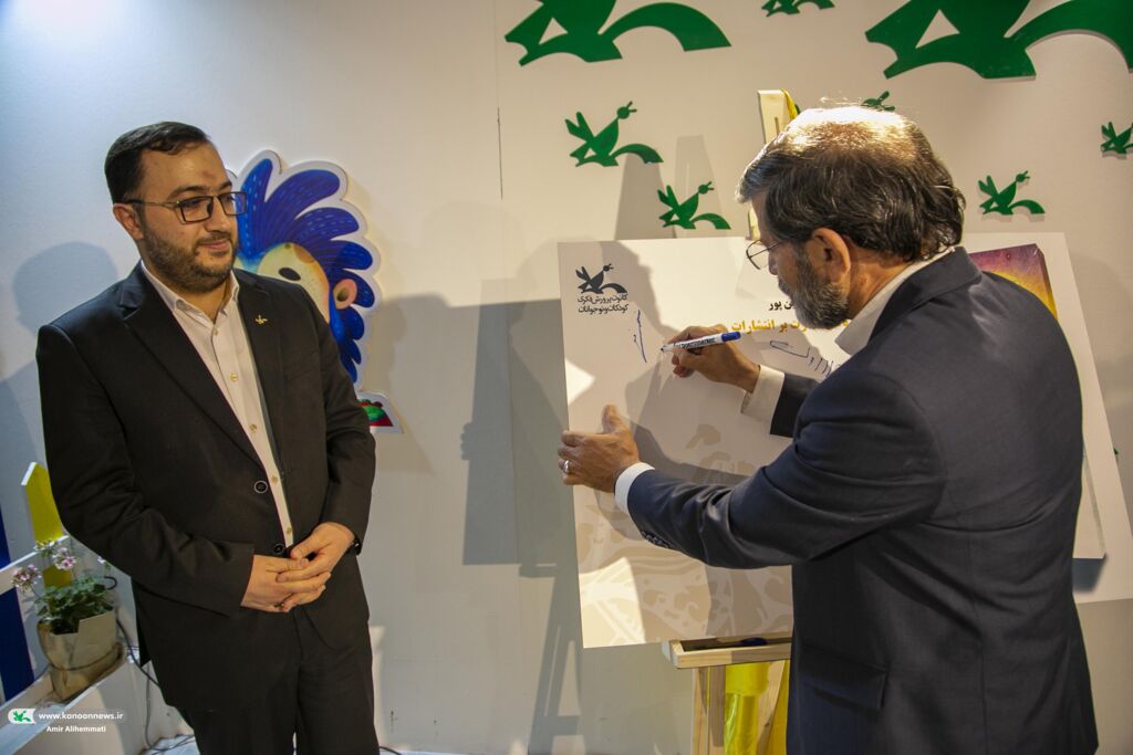 شعرهای قیصر امینپور مثل خودش بود، زیبا و صادق