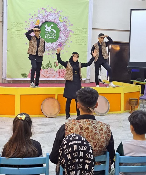 برگزاری ویژهبرنامهی برزگداشت فردوسی در مرکز ۳۵ کانون استان تهران