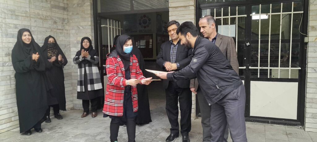 تجلیل از "هستی رزمی" عضو موفق کانون شهرستان اهر