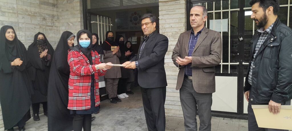 تجلیل از "هستی رزمی" عضو موفق کانون شهرستان اهر