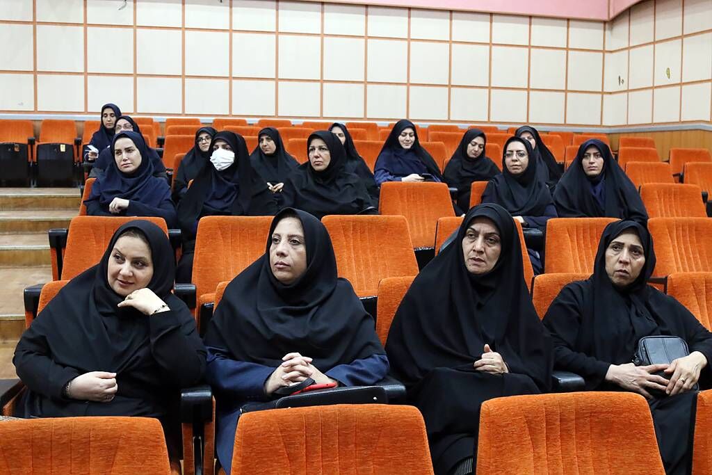 آیین تکریم و معارفه مسؤول حراست اداره کل کانون مازندران برگزار شد