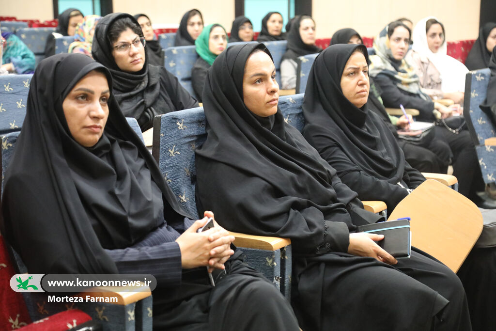 پنجمین دوره طرح کشوری همیار مادر و کودک در مجتمع کانون برگزار شد