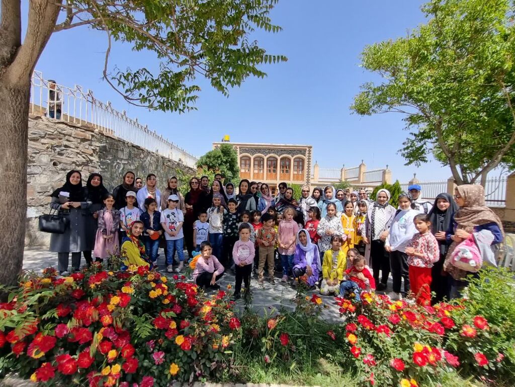 روز جهانی موزه  اعضای کودک و نوجوان کانون همدان مهمان سایت موزه تپه هگمتانه
