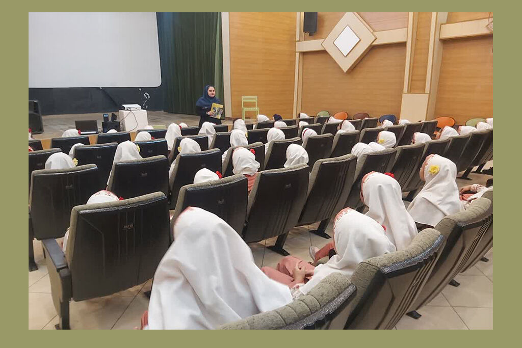 گرامی داشت هفته و روز ملی جمعیت در مرکز 4 کانون کرج ویژه برنامههای ویژهی گرامیداشت «روز  و هفته ملی جمعیت» در مراکز کانون البرز