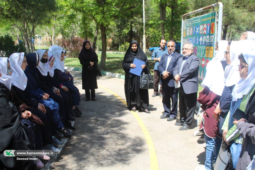 بازدید دانش آموزان مدارس استثنایی از مجتمع کانون تبریز