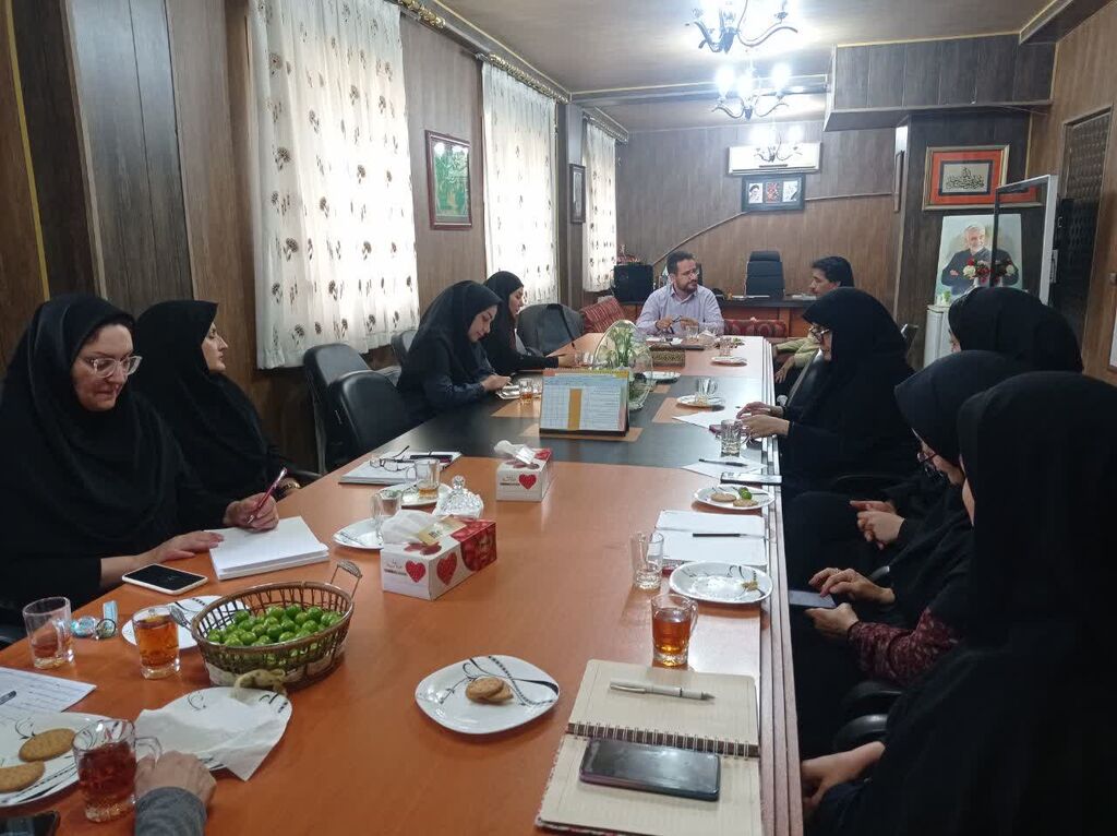 هفتمین جلسه‌ی شورای فرهنگی کانون کرمانشاه برگزار شد