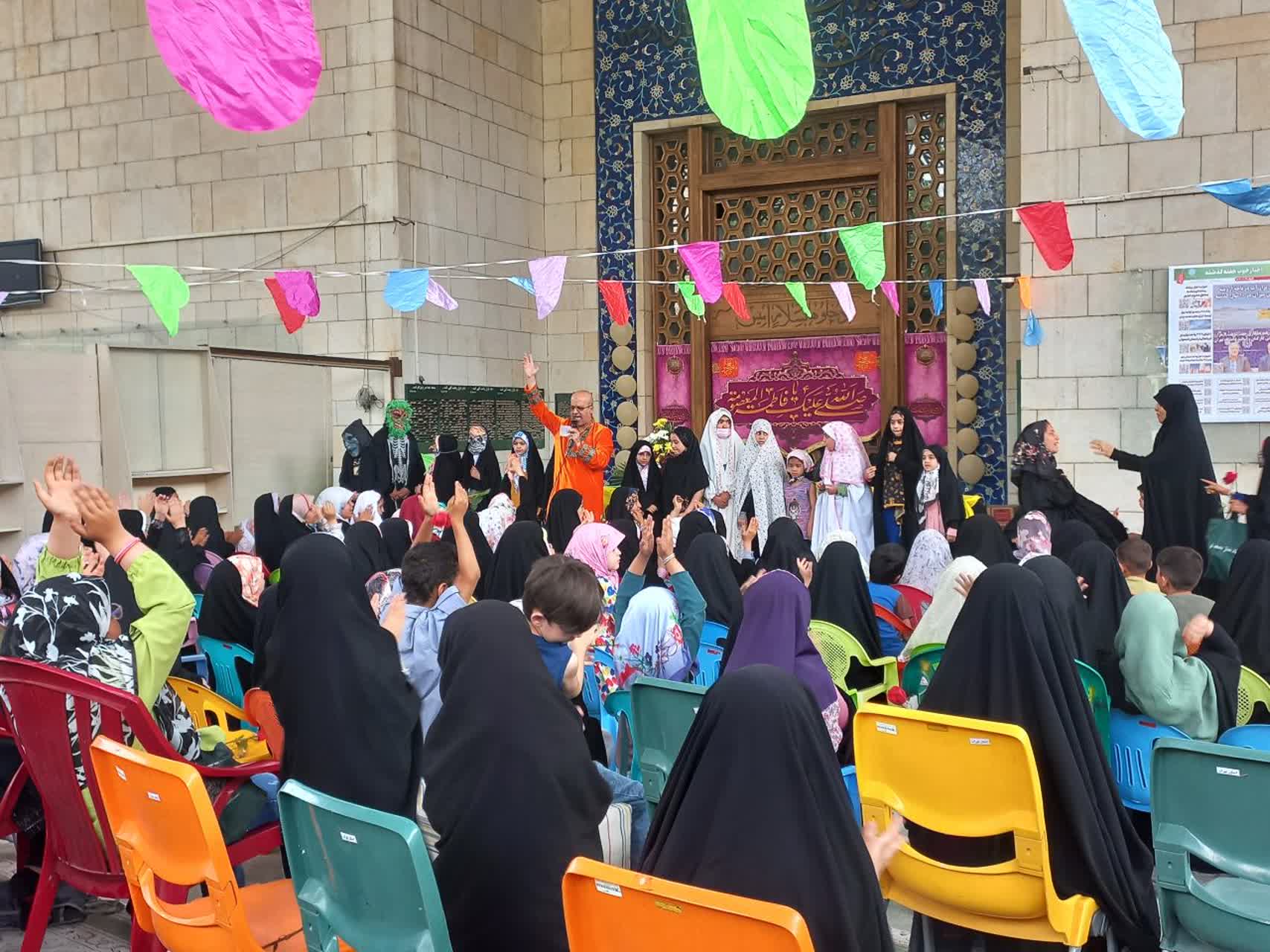 کارگاههای فرهنگی و هنری کانون استان تهران در نماز جمعه