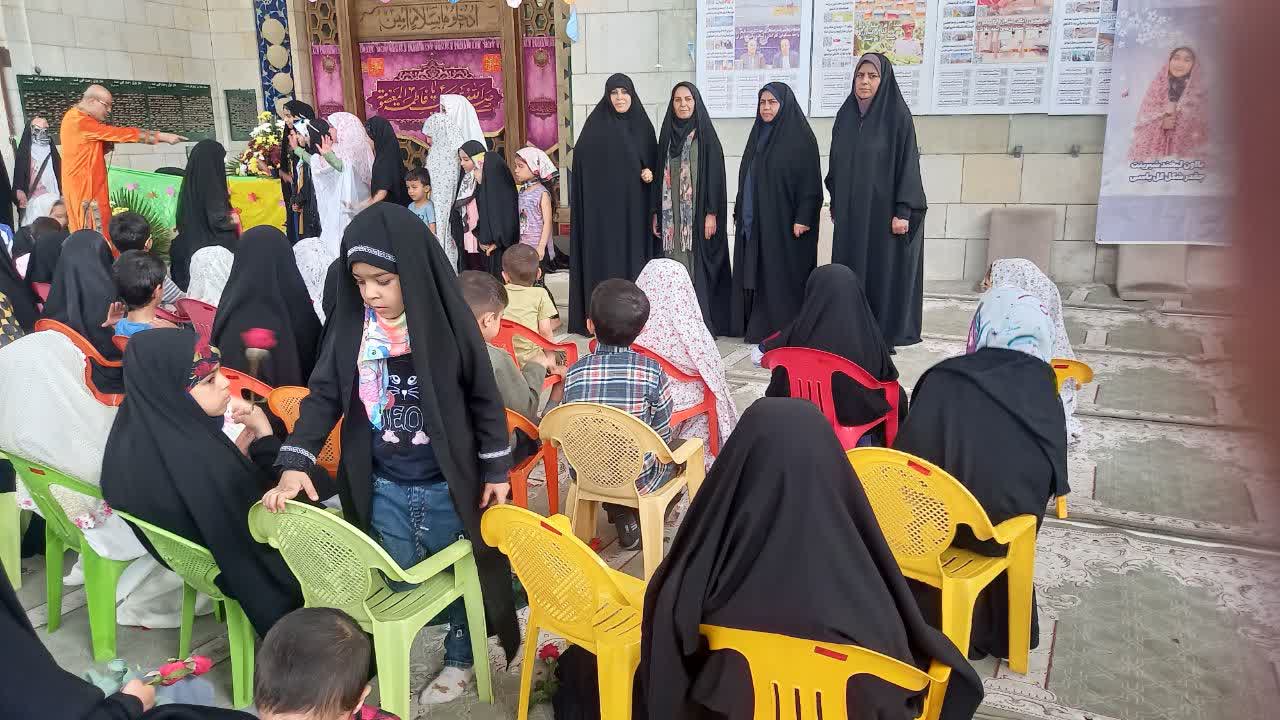 کارگاههای فرهنگی و هنری کانون استان تهران در نماز جمعه