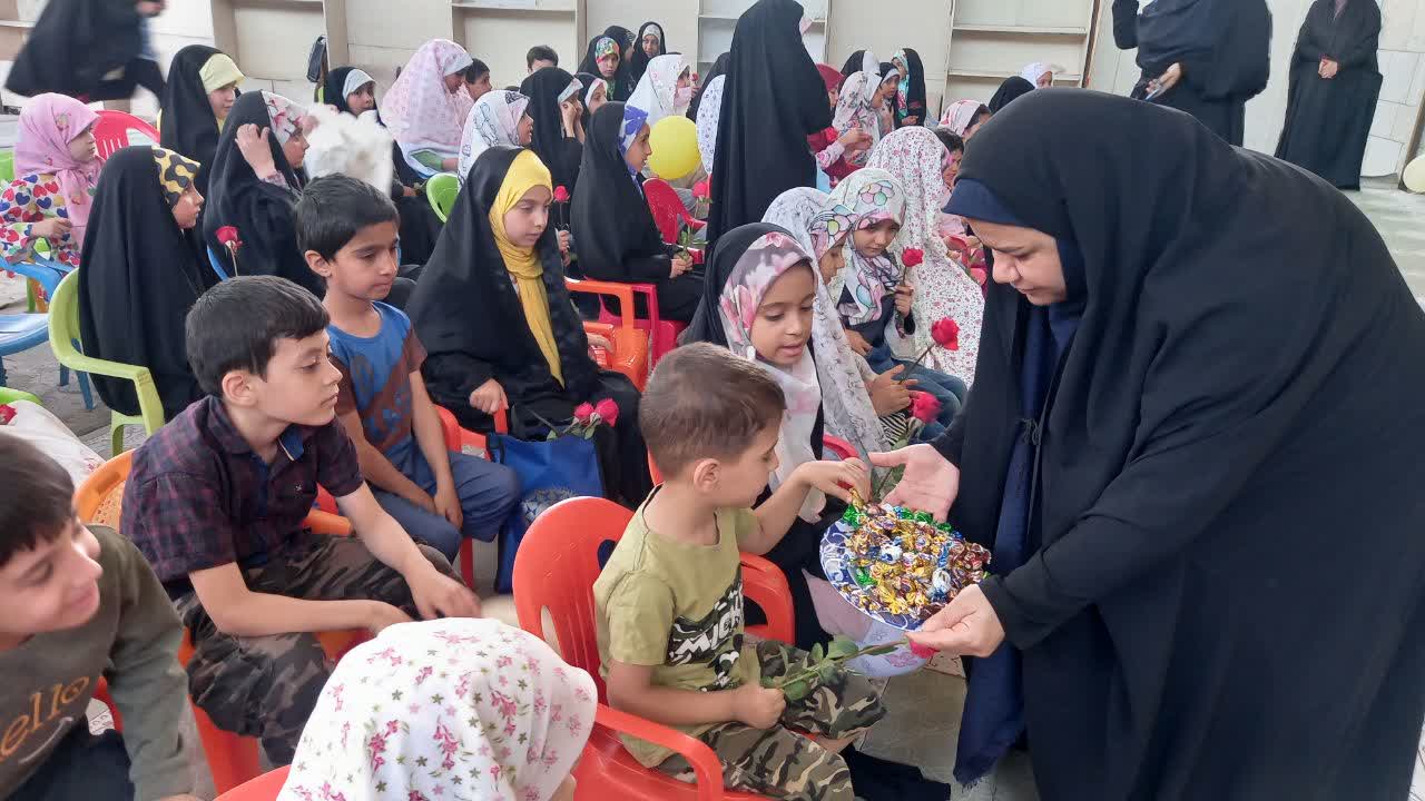 کارگاههای فرهنگی و هنری کانون استان تهران در نماز جمعه