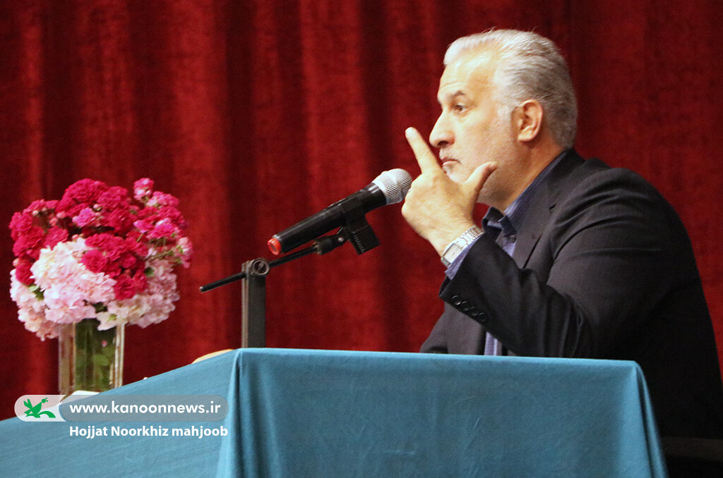 اعتماد خانوادهها، یک سرمایه اجتماعی است/ فعالیتهای فرهنگی، رنگ دینی داشتهباشد