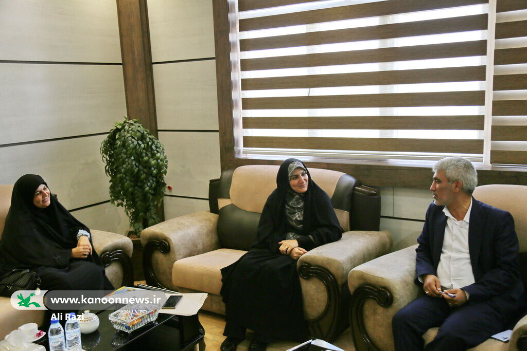 دیدار مدیرکل کانون استان بوشهر و فرماندار جم دیدار مدیرکل کانون استان بوشهر و فرماندار جم