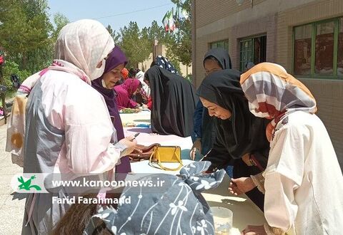 برگزاری جشنواره‌ی نقاشی دختران آفتاب با موضوع سالروز آزادسازی خرمشهر عزیز در کانون سیستان و بلوچستان