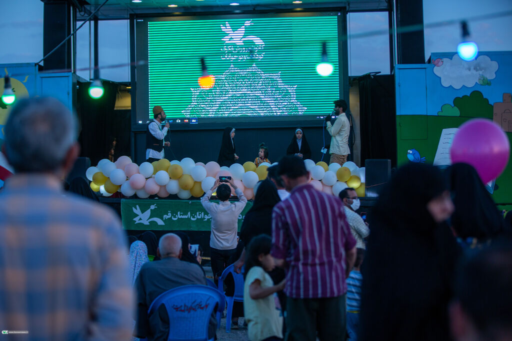 جشن بزرگ دهه کرامت در مسیر حرم حضرت معصومه(س) تا جمکران