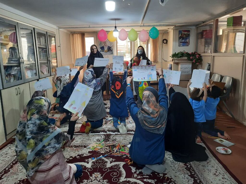 مراسم روز دختر در مراکز همدان اجرای برنامه های فرهنگی و هنری به مناسب دهه کرامت در مراکز کانون پرورش فکری کودکان و نوجوانان استان همدان