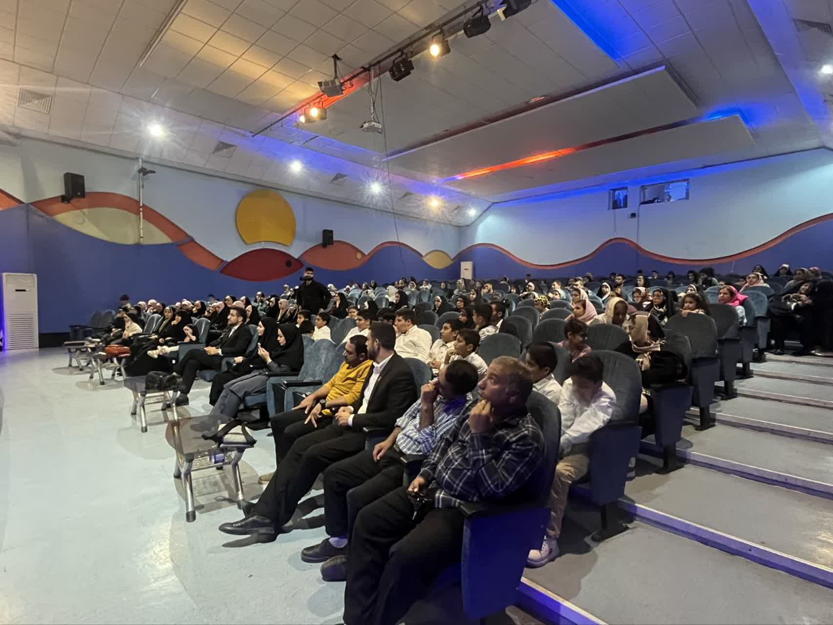 ویژه برنامهی روز دختر در مجتمع آفرینش کرمانشاه برگزار شد