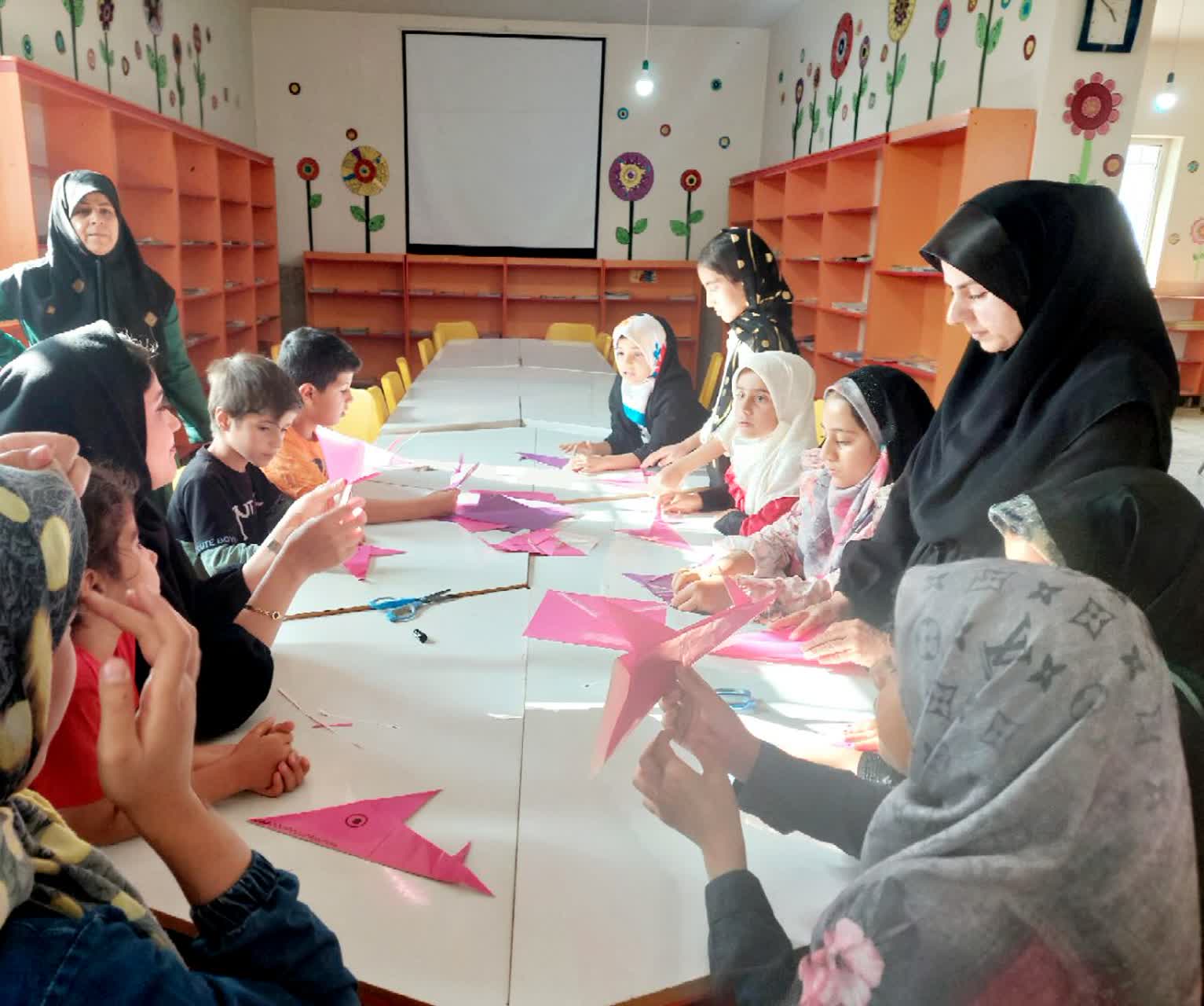 خانه بازی مرکز شماره ۱۱ کانون کرمانشاه میزبان دختران مناطق کمبرخوردار شد