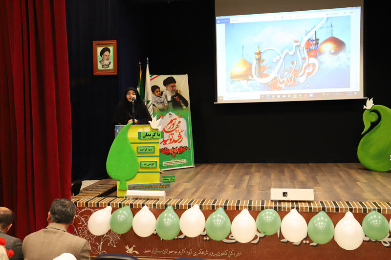 ویژگیهای اخلاقی و رفتاری حضرت فاطمه معصومه(س) برای دختران جامعه تبیین شود