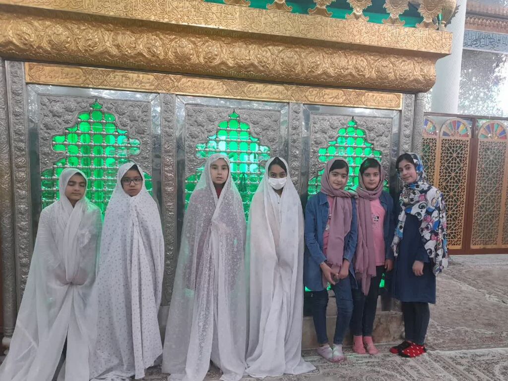 اردوی زیارتی در " آستان دوست"