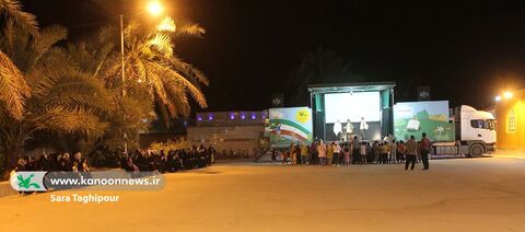 اولین اجرای تماشاخانه سیار کانون در خوزستان_ شهرستان کارون_ در روستای غزاویه بزرگ