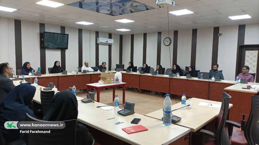 برگزاری «جلسات نقد کتاب» خلاقیت و توانمندی کارکنان هر سازمان را در پی دارد