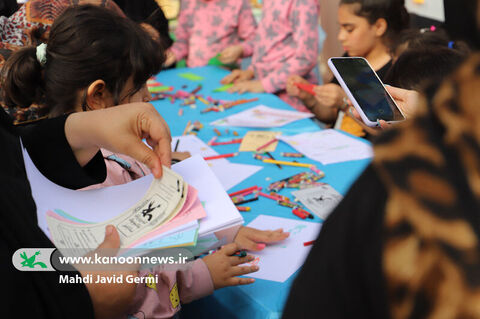 پیادهراه اسفریس/ برپاییموکب فرهنگی و هنری کانون استان اردبیل در دهه کرامت