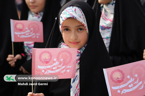 پیادهراه اسفریس/ برپاییموکب فرهنگی و هنری کانون استان اردبیل در دهه کرامت