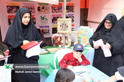 پیادهراه اسفریس/ برپاییموکب فرهنگی و هنری کانون استان اردبیل در دهه کرامت