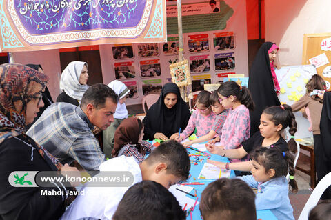 پیادهراه اسفریس/ برپاییموکب فرهنگی و هنری کانون استان اردبیل در دهه کرامت