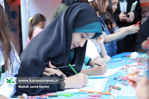 پیادهراه اسفریس/ برپاییموکب فرهنگی و هنری کانون استان اردبیل در دهه کرامت